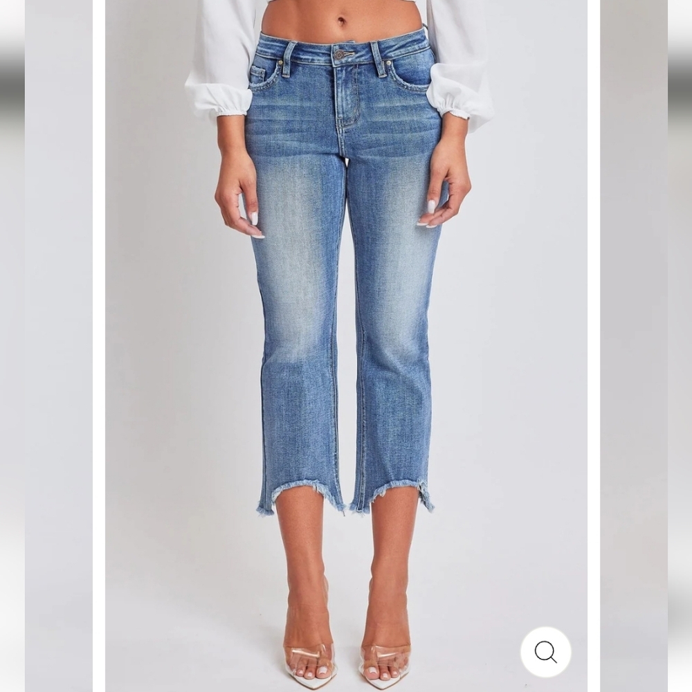 YMI Jeans Cropped Fray Distressed Hem Size 9